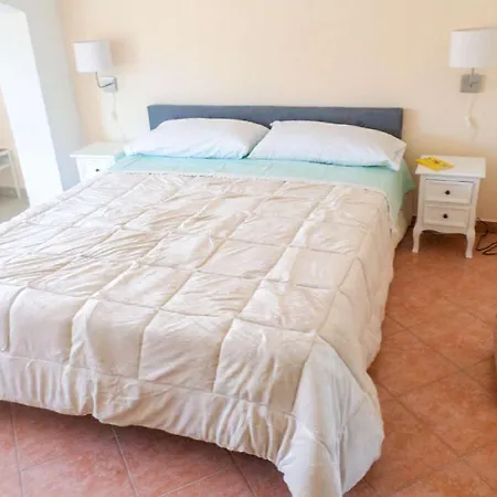 Dolce Casa N41 לינה וארוחת בוקר 3*